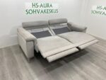 VARATTU HJORT KNUDSEN Sähkömekanismi 2 Istuttava Sohva