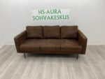 3 Istuttava Sohva