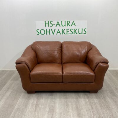 2 Istuttava Aitonahka Sohva