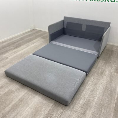 2 Istuttava Vuodesohva