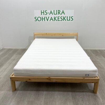 IKEA Jennkisänky 200 x 140