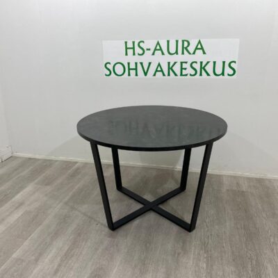 Ruokapöytä 110 x 110
