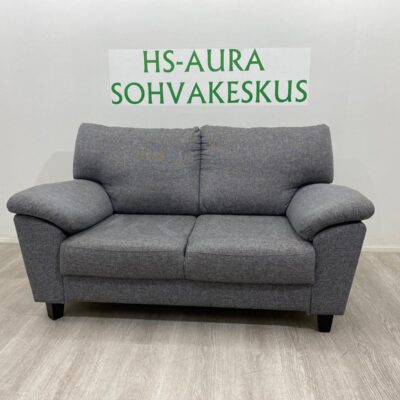 2 Istuttava Sohva