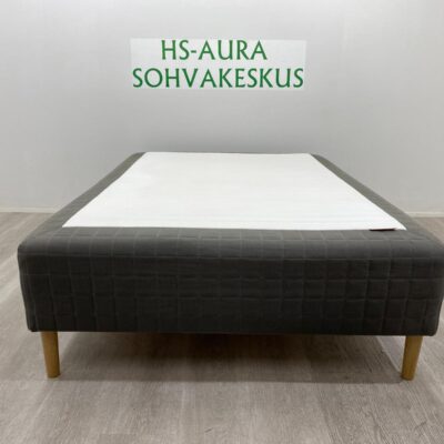 IKEA SKOTTERUD Runkopatjasänky 200x140