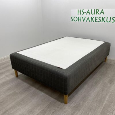 IKEA SKOTTERUD Runkopatjasänky 200 x 140