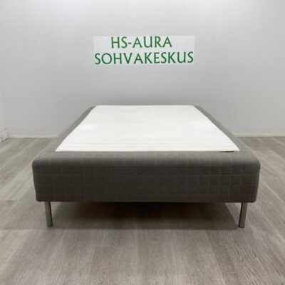 IKEA SKÅRER Runkopatjasänky 200 x 140