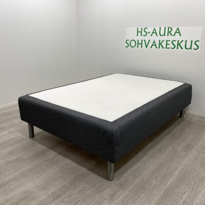Runkopatjasänky 200 x 140