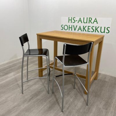 Baaripöytä + 2 Baarijakkaraa